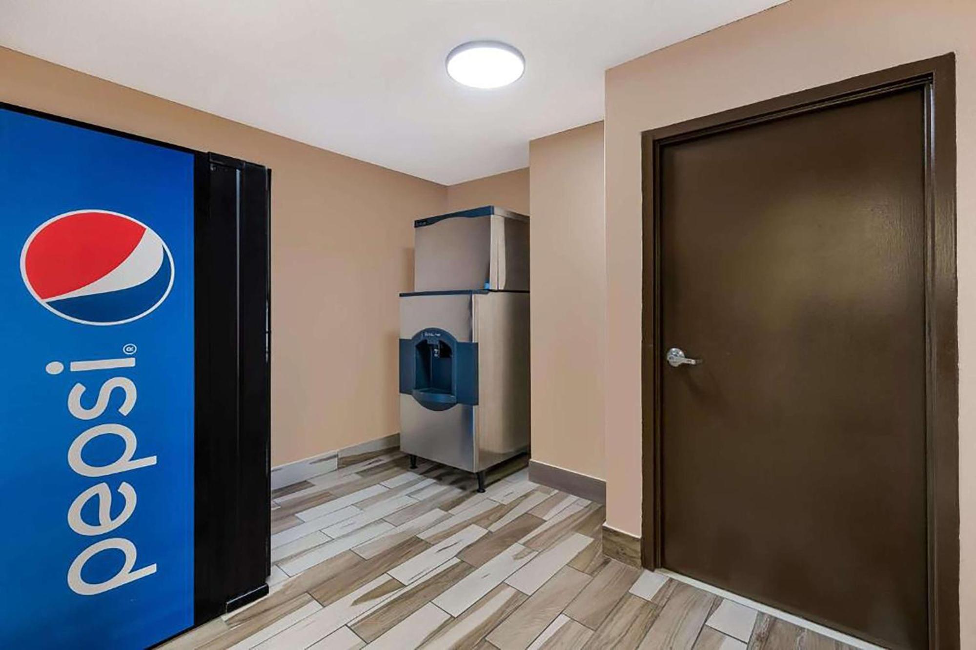 Baymont By Wyndham Elizabeth City Extérieur photo